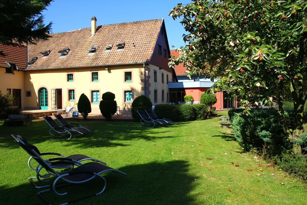 Hotel Restaurant Les Alisiers Lapoutroie Exterior foto