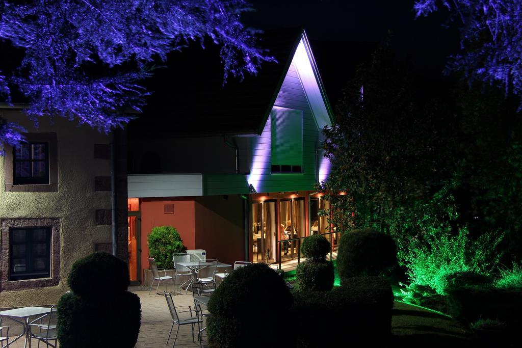 Hotel Restaurant Les Alisiers Lapoutroie Exterior foto